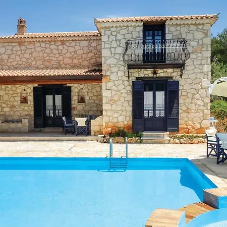 Niovi Villa *